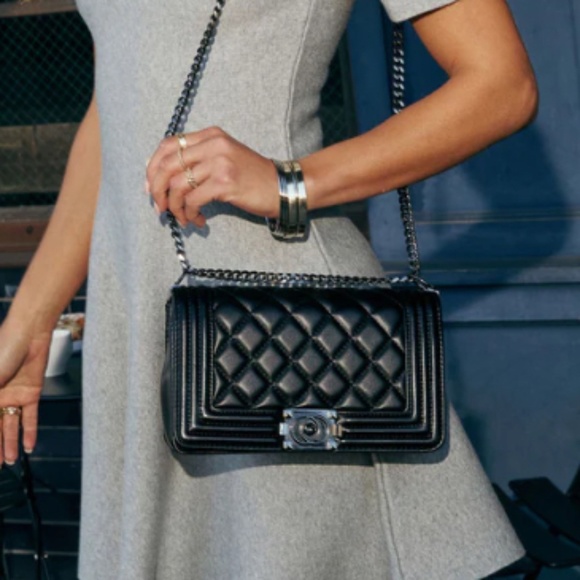 NWT Chic Revival Quilted Leather Shoulder Bag by Vici Collection - Picture 3 of 12
